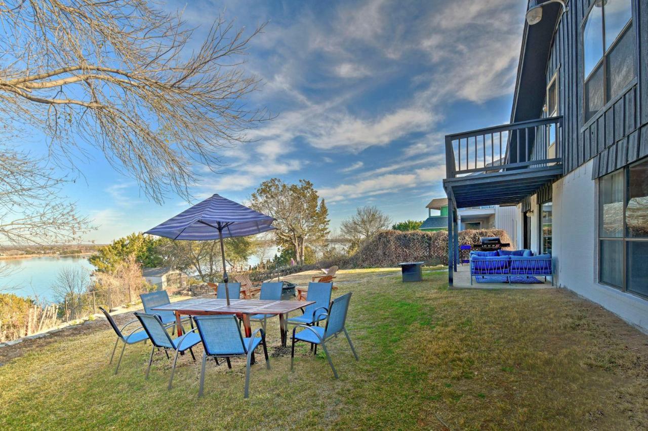 Chic Lakefront Granbury Getaway With Private Dock! Bagian luar foto