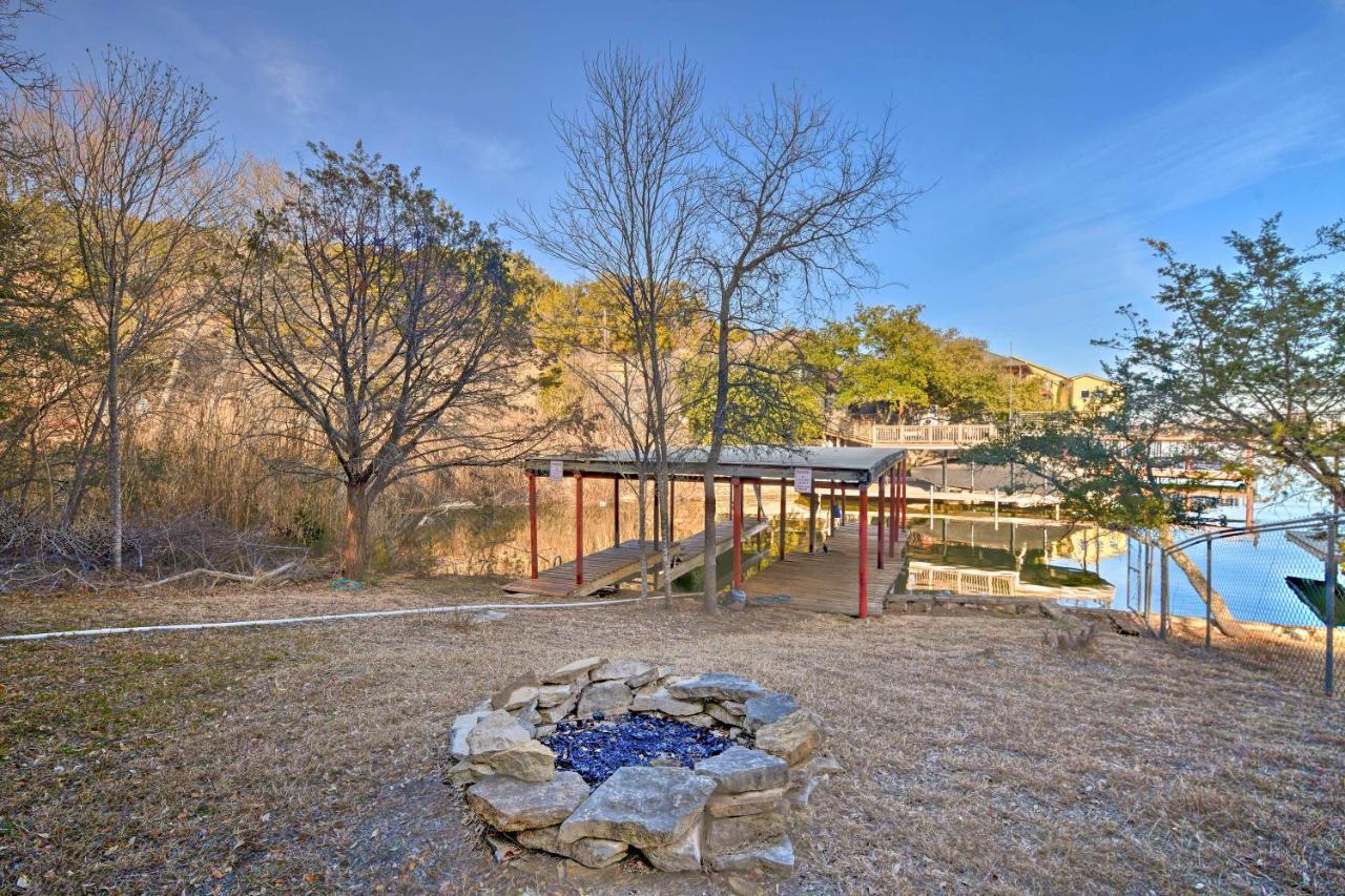 Chic Lakefront Granbury Getaway With Private Dock! Bagian luar foto