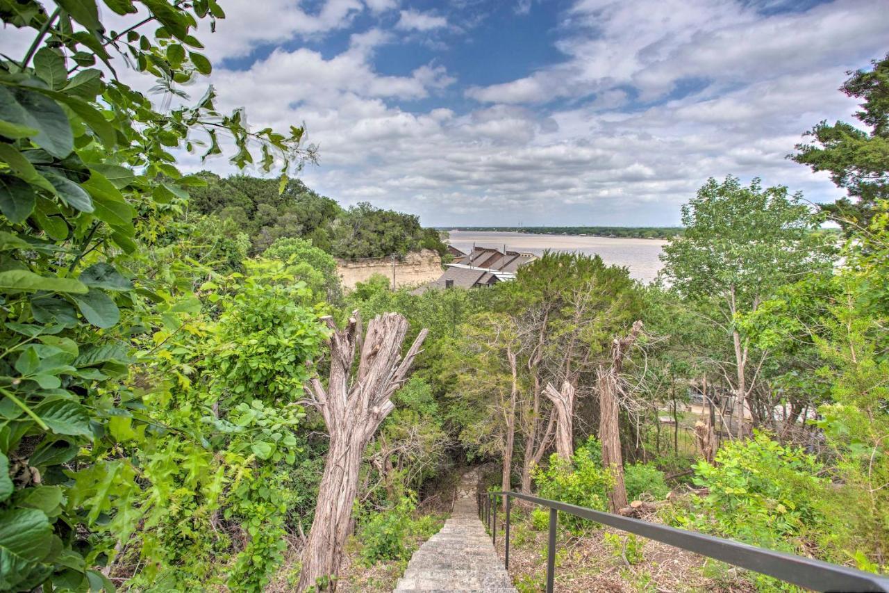 Chic Lakefront Granbury Getaway With Private Dock! Bagian luar foto